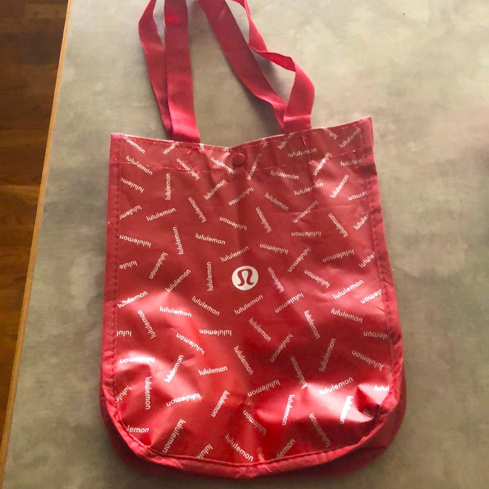 Lululemon bag!